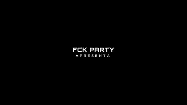 Suruba de Carnaval no Ônibus – FCK BUS – Uma vigem que é foda!
