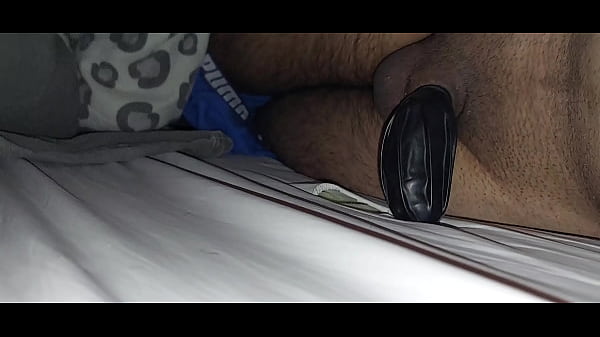 I fuck the mattress with a balloon.