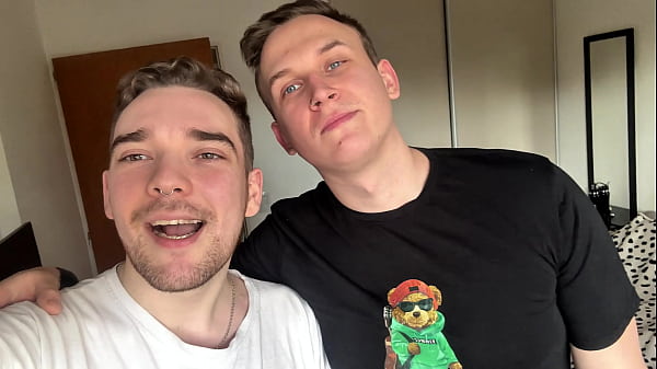 First Gay Pissing Vlog in History (And It’s HOT)