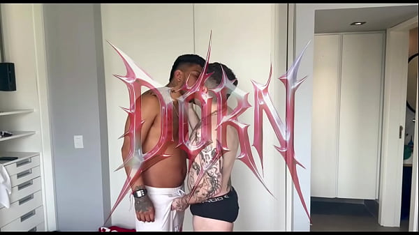 Mexicano hétero encheu meu cu de porra enquanto a esposa fazia turismo por São Paulo (COMPLETO NO RED)