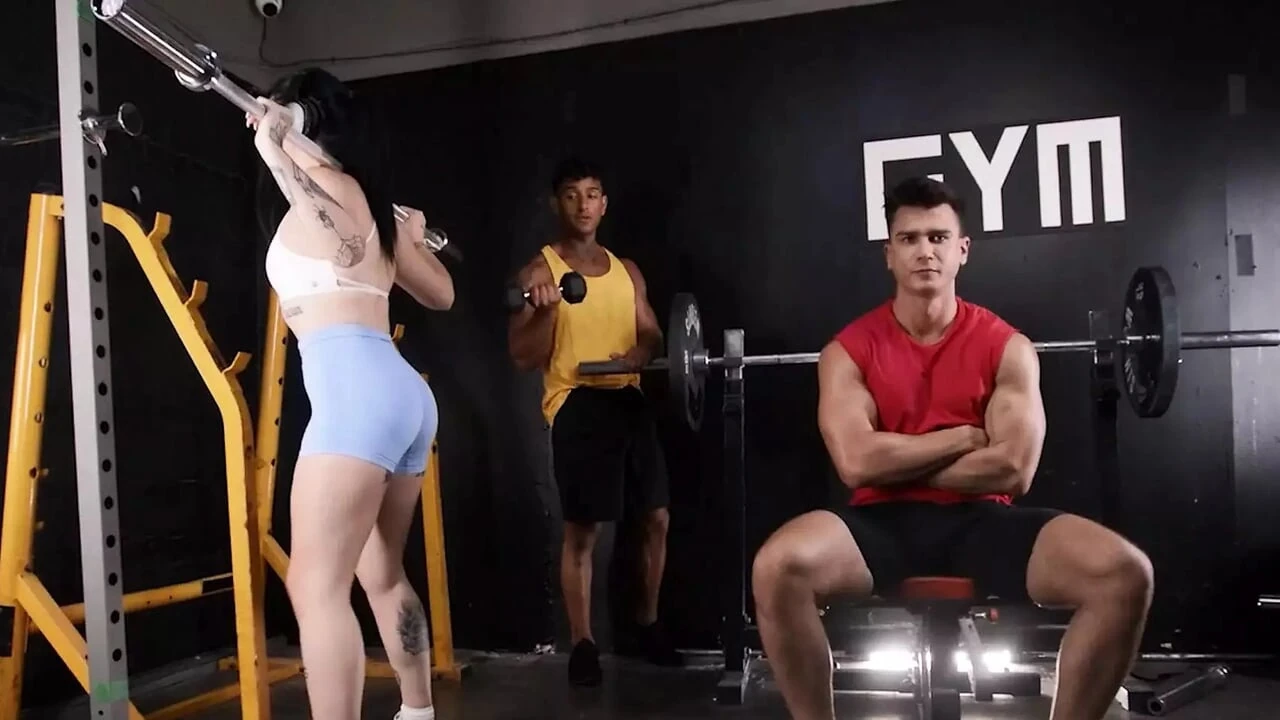 MEN – Straight Guy Kenzo Alvarez Can’t Believe He Gets Turned On By The Fully Naked Body Of Mister Deep Voice